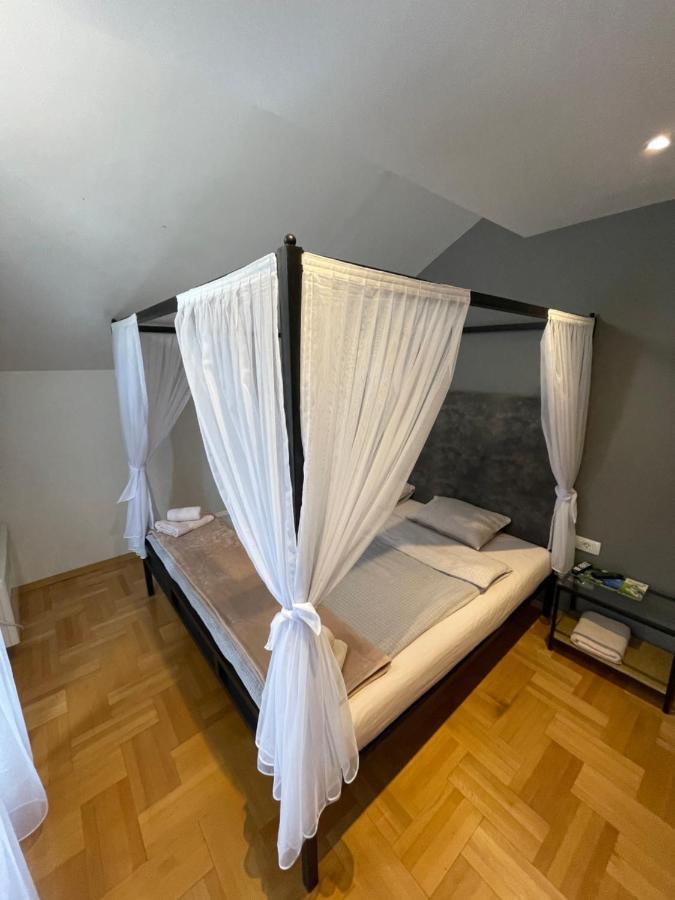 Town Hostel Peć Zewnętrze zdjęcie