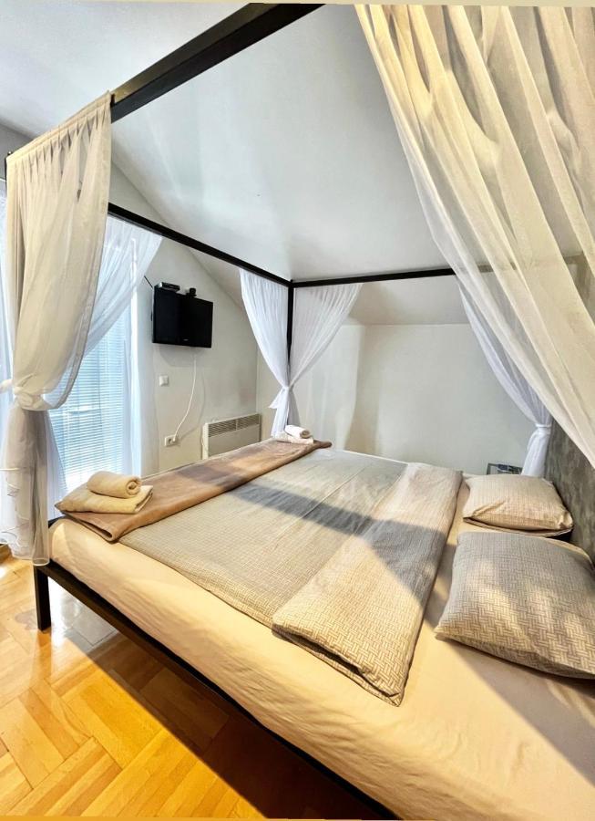 Town Hostel Peć Zewnętrze zdjęcie