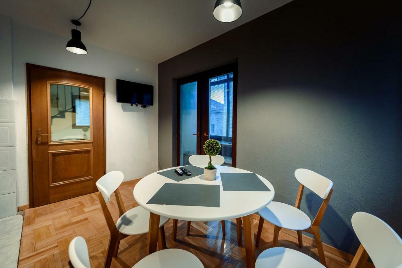 Town Hostel Peć Zewnętrze zdjęcie
